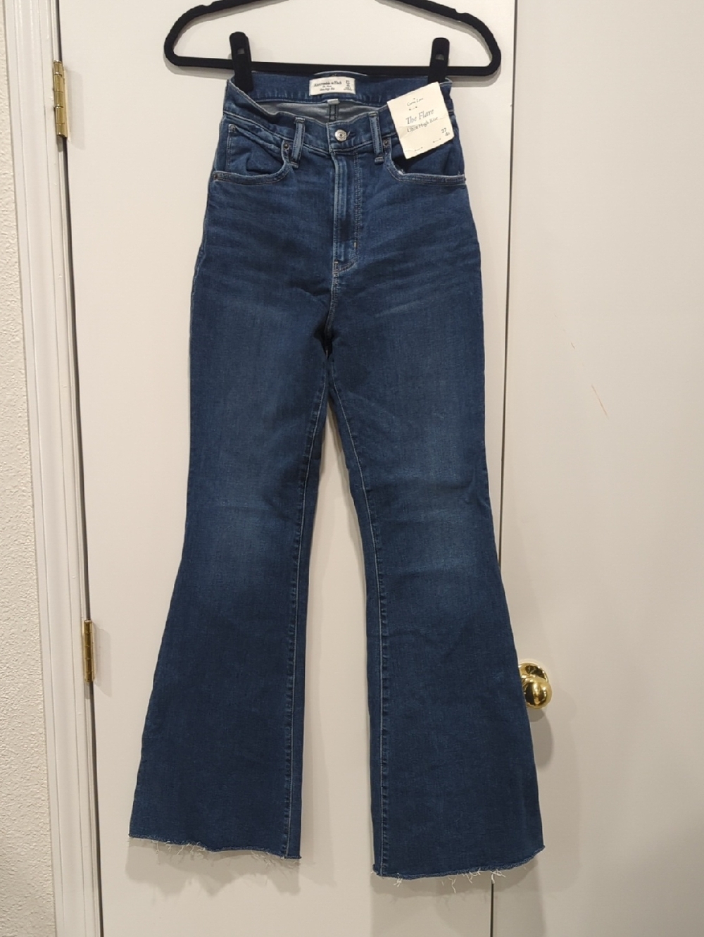 Abercrombie & Fitch The Flare Dark Blue Ultra High-Rise Jeans 27/4S Curve Love